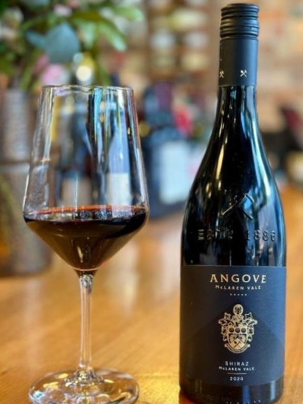 rượu vang angove family crest shiraz