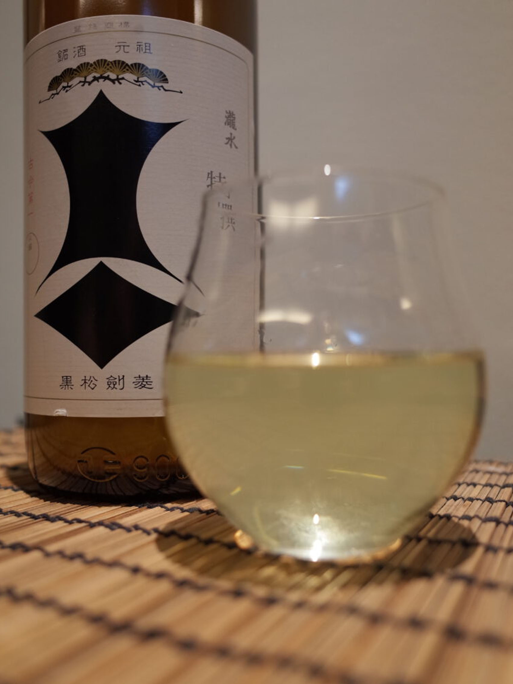 rượu sake kuromatsu kenbishi 17% 900ml