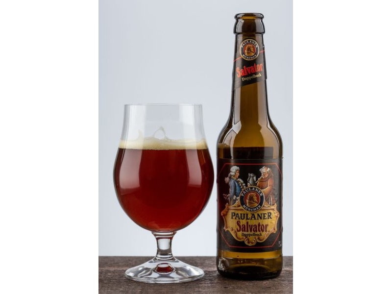 Bia chai paulaner salvator doppelbock 7,9% Bia chai paulaner salvator doppelbock 7,9%