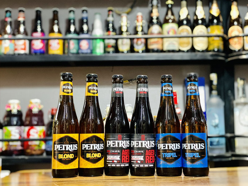 thưởng thức bia bỉ petrus blonde 750ml mát lạnh hè này